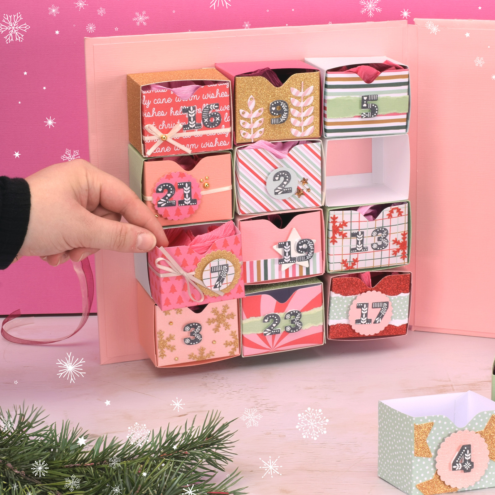 Countdown to Christmas just got a whole lot cuter with thisDIY advent calendar box!