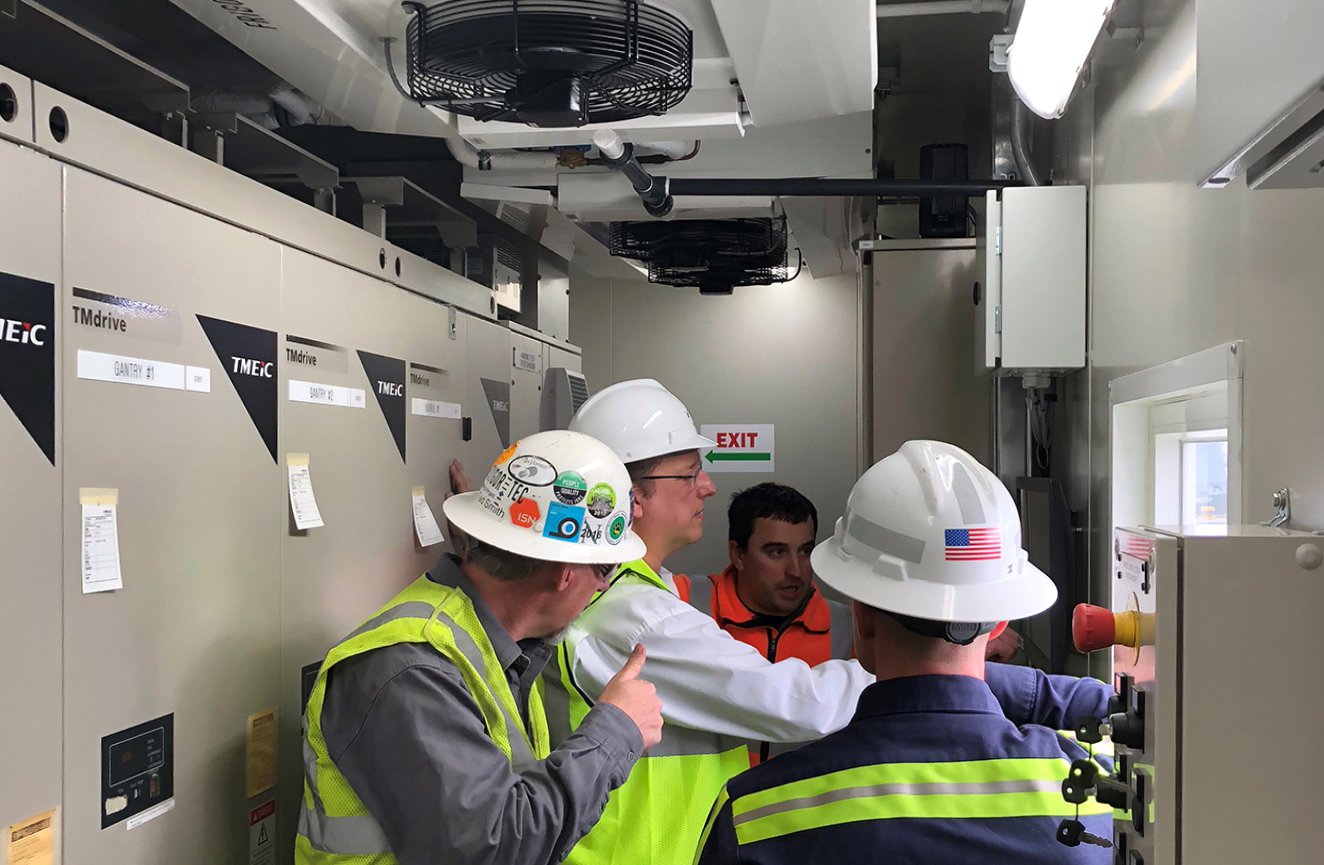 Deshumidificación del aire para proteger la electrónica de control de la grúa