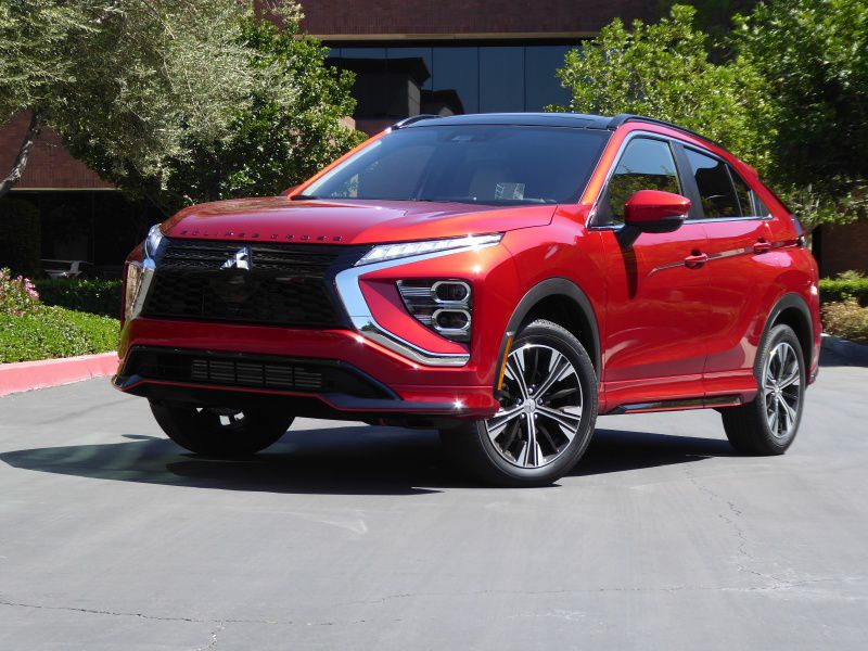 2022 Mitsubishi Eclipse Cross ・  Photo by Ron Sessions