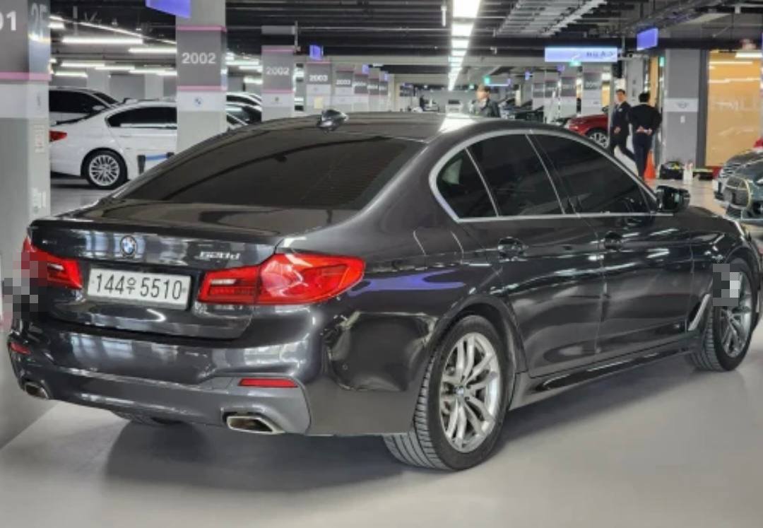 Дополнительное изображение BMW 5 Series (G30) 520d xDrive M Sport Plus clrbynnatlxao0b159pysbrbz