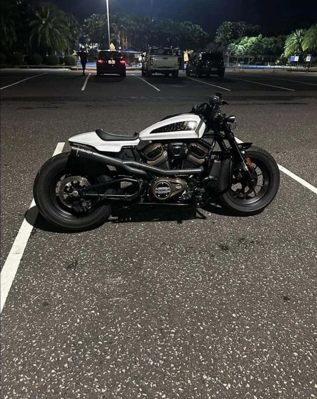 Дополнительное изображение Harley Davidson Sportster S 2022 clqreyr6n8zzr0b15nn24wwid