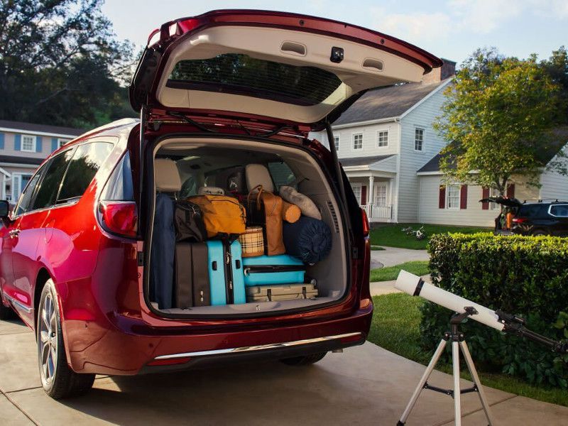 Most affordable best sale minivan 2019