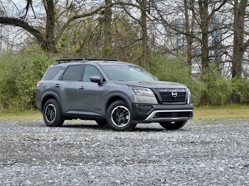 2024 Nissan Pathfinder Road Test and Review