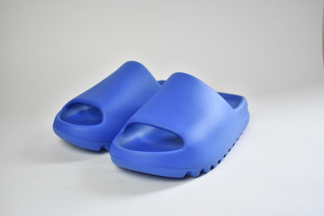 adidas Yeezy Slide Azure