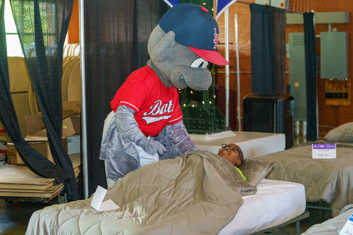 Louisville Children Surprised with a Gift of Sleep