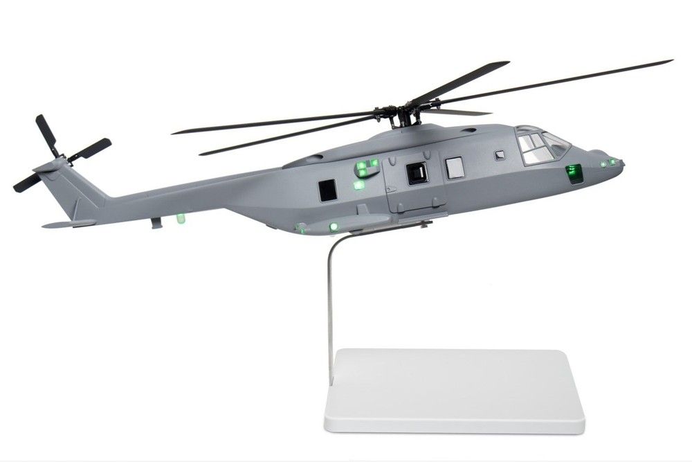 Hensold Helikopter Modell Seitenansicht