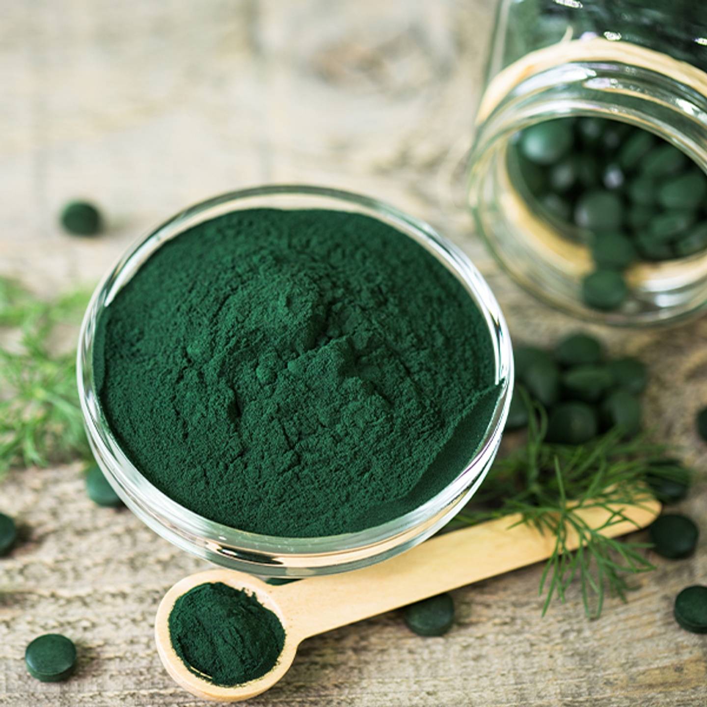 Spirulina Wirkung, Dosierung & Nebenwirkungen VitaminExpress