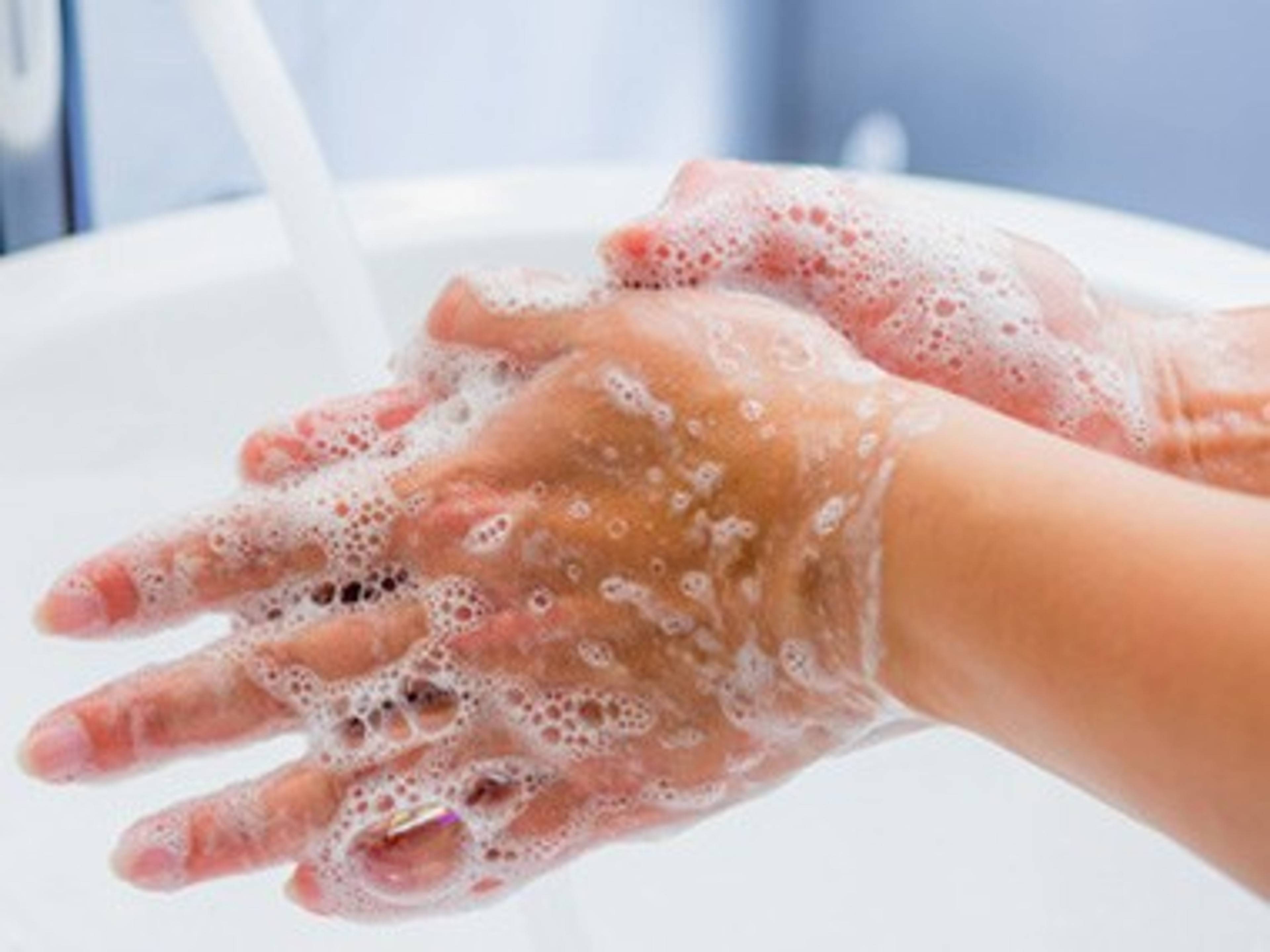 haende-waschen-hygiene-phwert.jpg