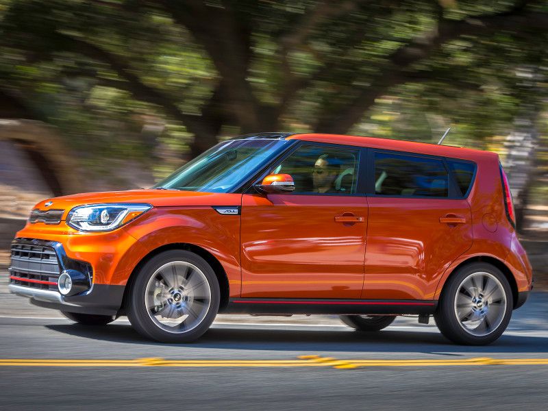 2018 Kia Soul driving1 ・  Photo by Kia 