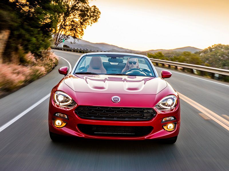 2018 Fiat 124 Spider Driving Red Front ・  Photo by FIAT 