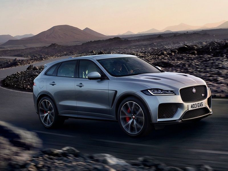 2020 Jaguar F Pace SVR Silver Driving Front Three Quarter ・  Photo by Jaguar 