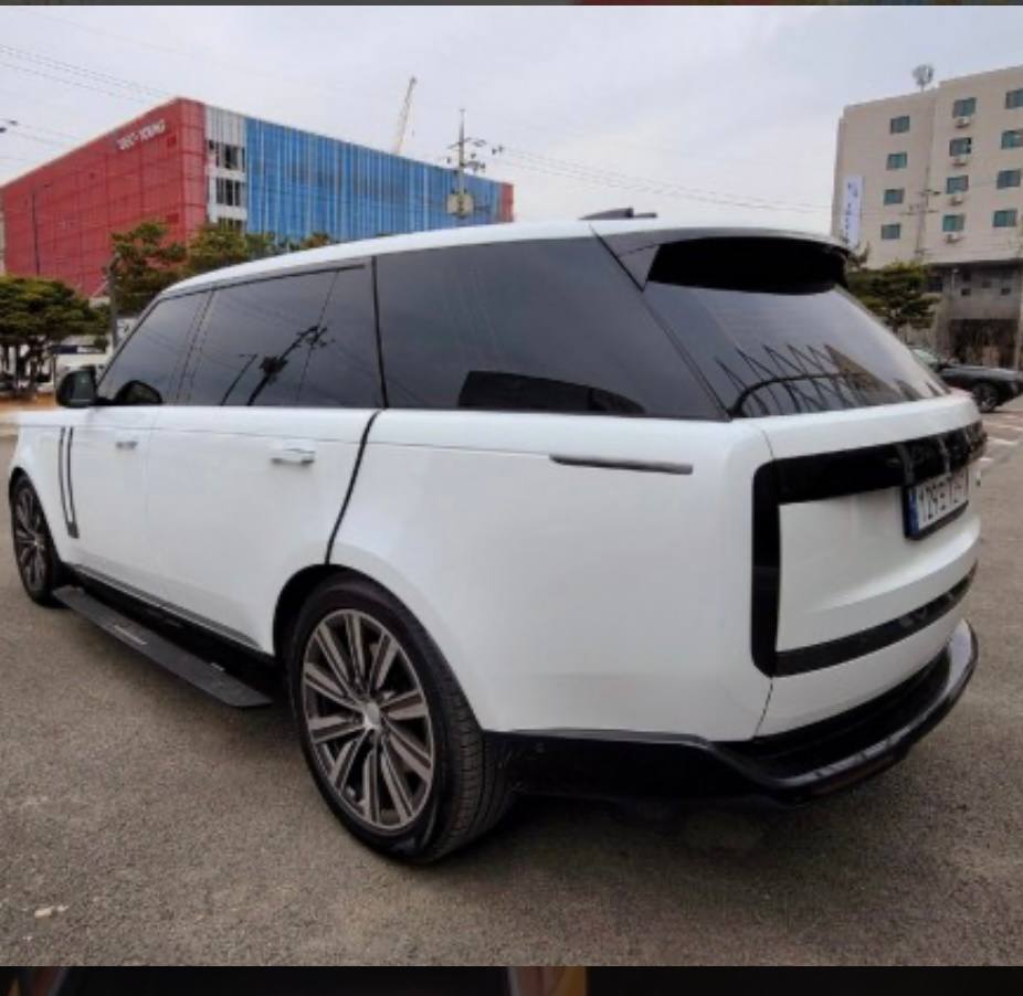 Дополнительное изображение Range Rover 5th Gen P530 AB LWB clrbz6dkilyxs0b15wf0m80jy