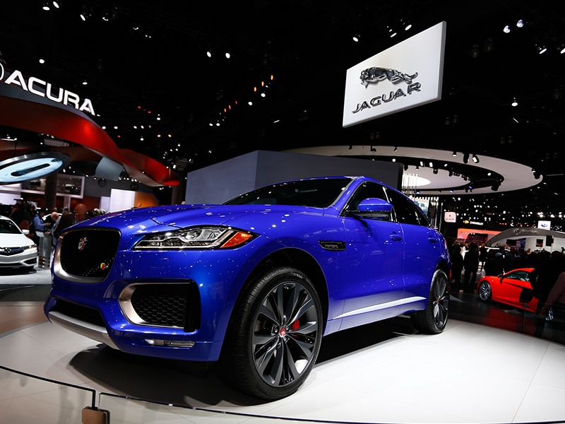 2017 Jaguar F-Pace at the 2015 LA Auto Show ・  Photo by Rex Torres