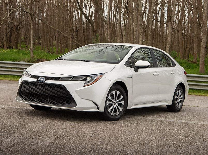 2020 Toyota Corolla Hybrid LE ・  Photo by Toyota 