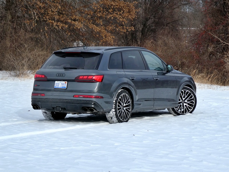 2025 Audi SQ7 Prestige ・  Photo by Brady Holt