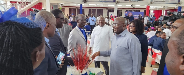 GHS 400 For Each Reverend Minister presents at Bawumia's campaign clergy meeting