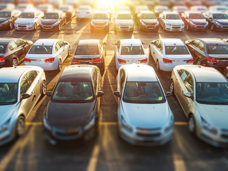 Car dealership ・  Photo by Bigstock 