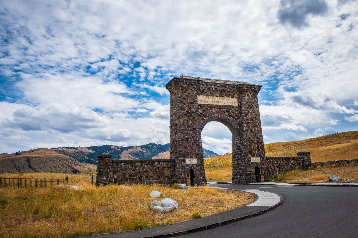 The Roosevelt Arch, one of the things you can enjoy when you camp near Yellowstone