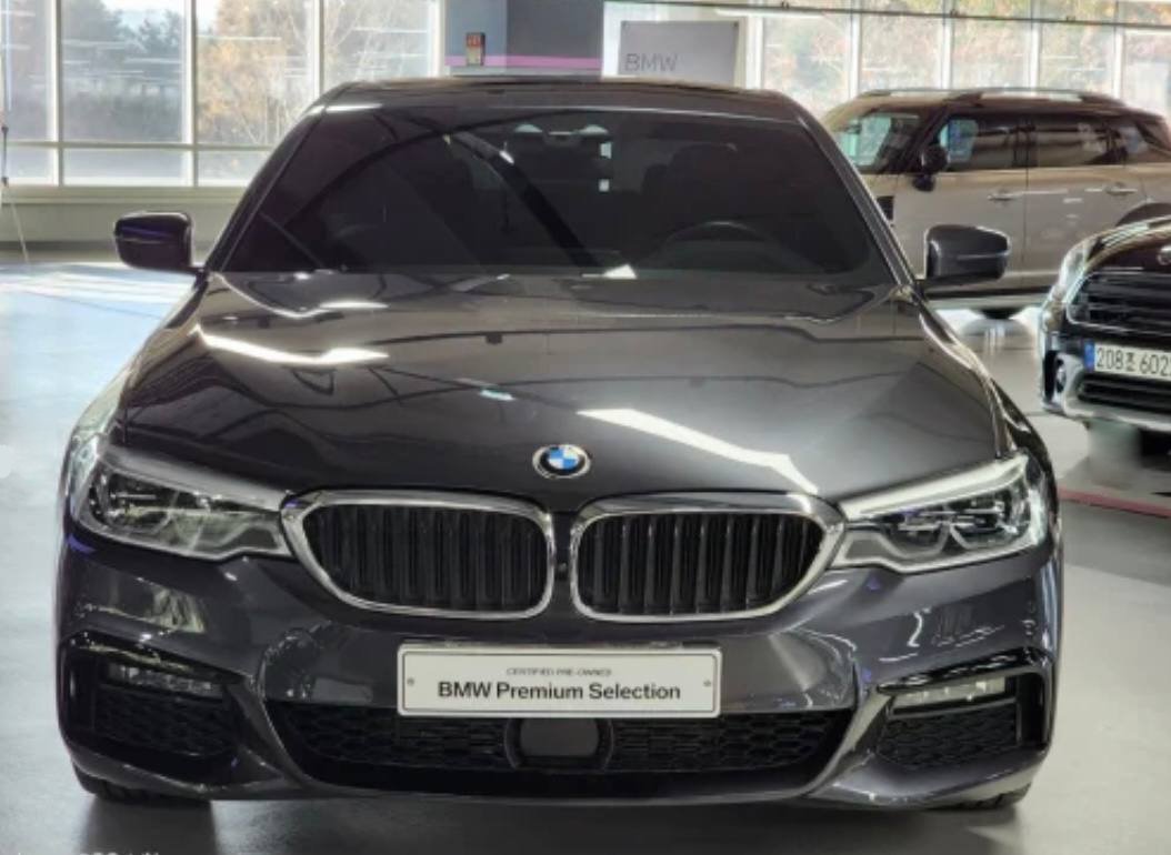 Дополнительное изображение BMW 5 Series (G30) 520d xDrive M Sport Plus clrbynnatlxao0b159pysbrbz