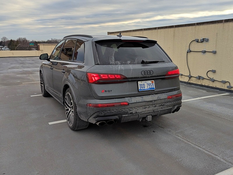 2025 Audi SQ7 Prestige ・  Photo by Brady Holt