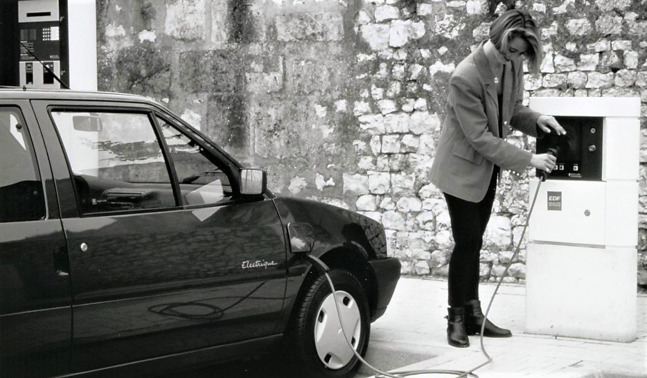 Le auto elettriche degli anni '90: una scossa nel mondo dei trasporti