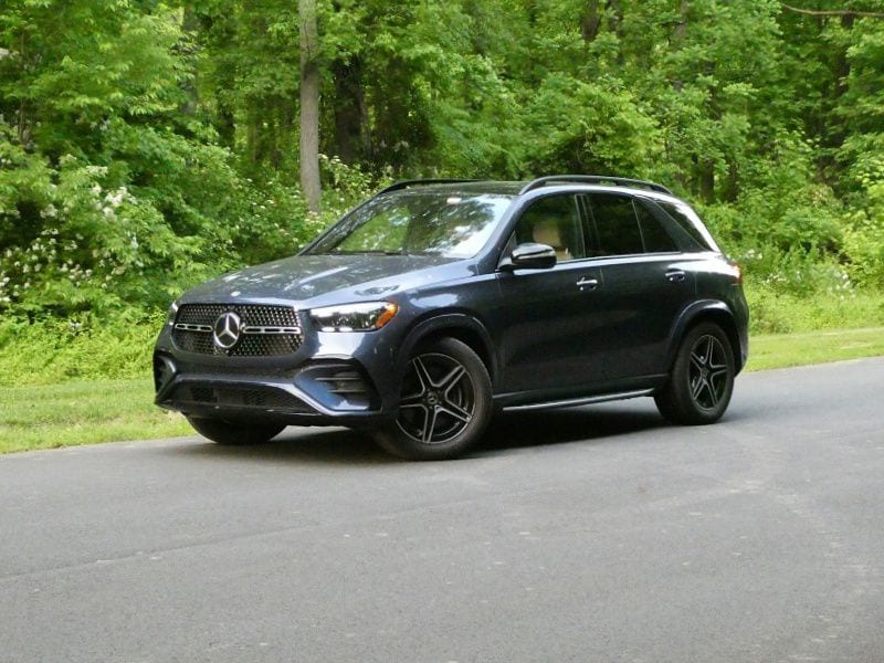 2024 Mercedes-Benz GLE 450 ・  Photo by Brady Holt