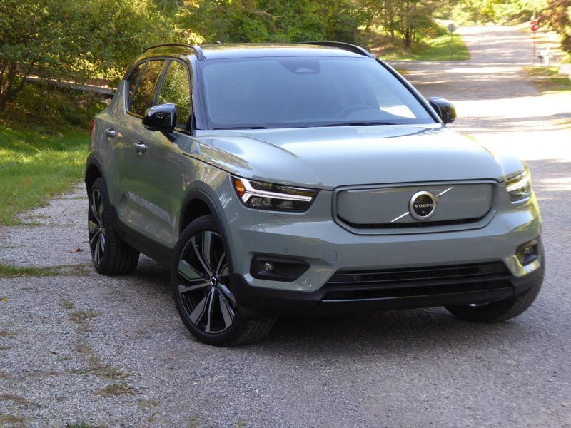2021 Volvo XC40 Recharge ・  Photo by Ron Sessions