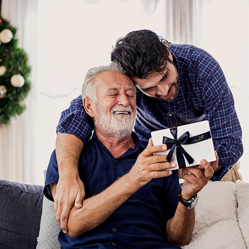 christmas-gifts-for-parents-interflora
