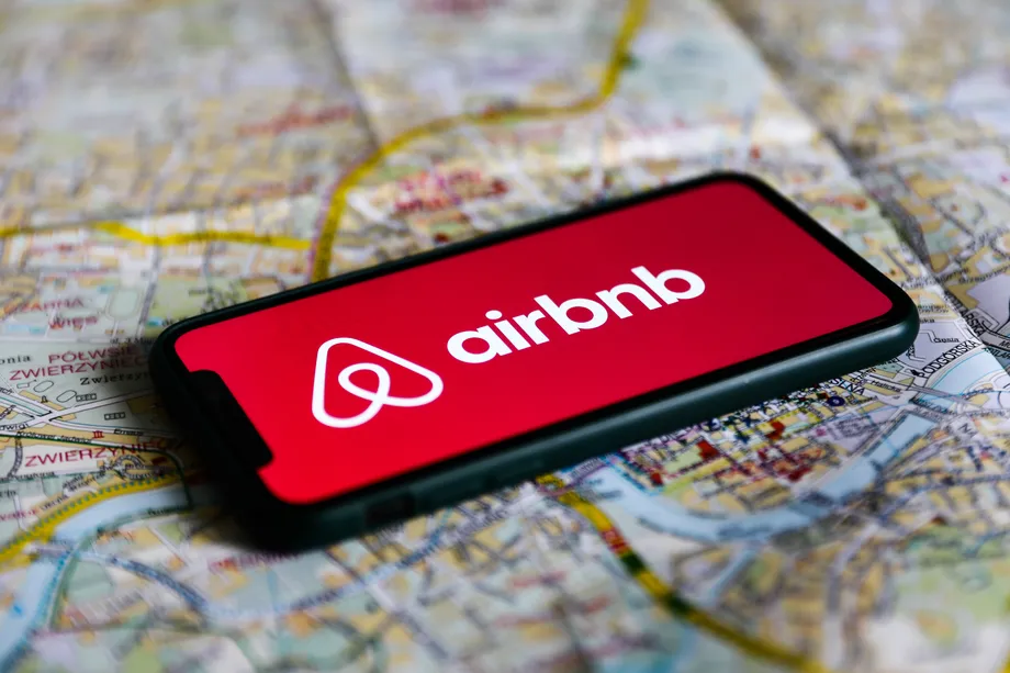 airbnb-anti-party-screening-tools.webp
