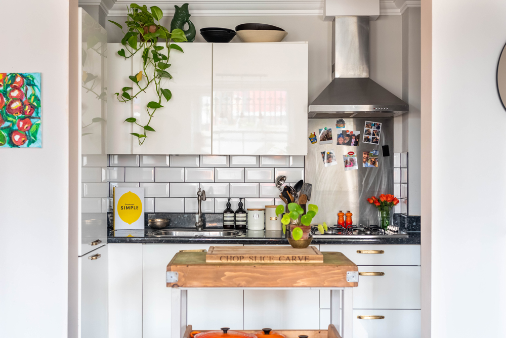 7 Stylish Ways To Spice Up A Neutral Kitchen - Moretti Interior Design -  West London