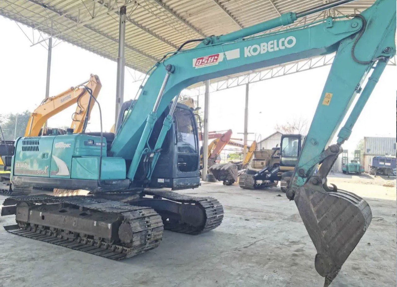 Дополнительное изображение Kobelco SK140 x clqxmpq20xsoy0b1334zitep5