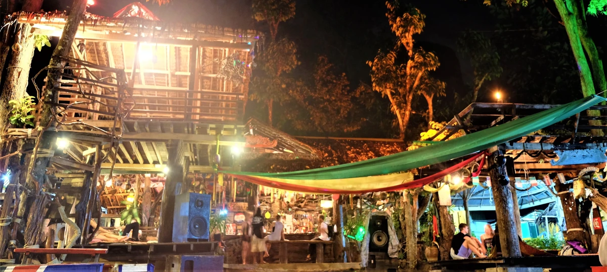 chill-out-bar-tonsai-thailand-feature-image.webp