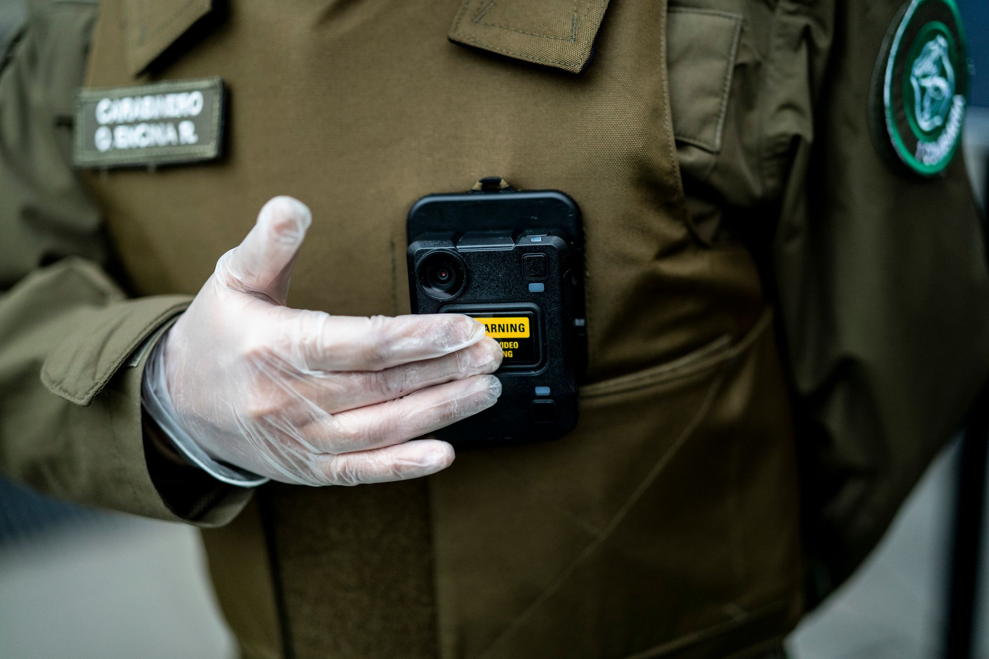 Policías con sistemas de reconocimiento facial en una cámara corporal?