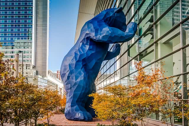 Blue Bear statue in Denver Colorado