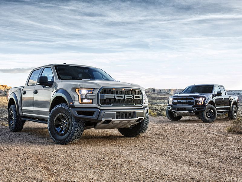 2017 Ford Raptor SuperCrew and SuperCab ・  Photo by Ford 