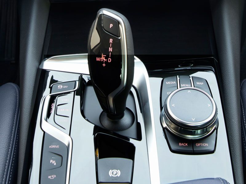 10 Things You Need to Know About the BMW 530e Hybrid Autobytel