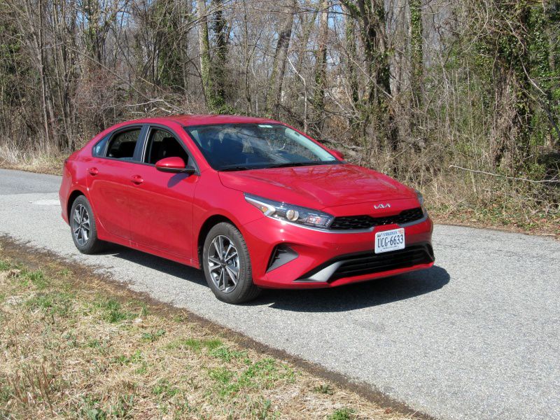 2022 Kia Forte Road Test and Review | Autobytel