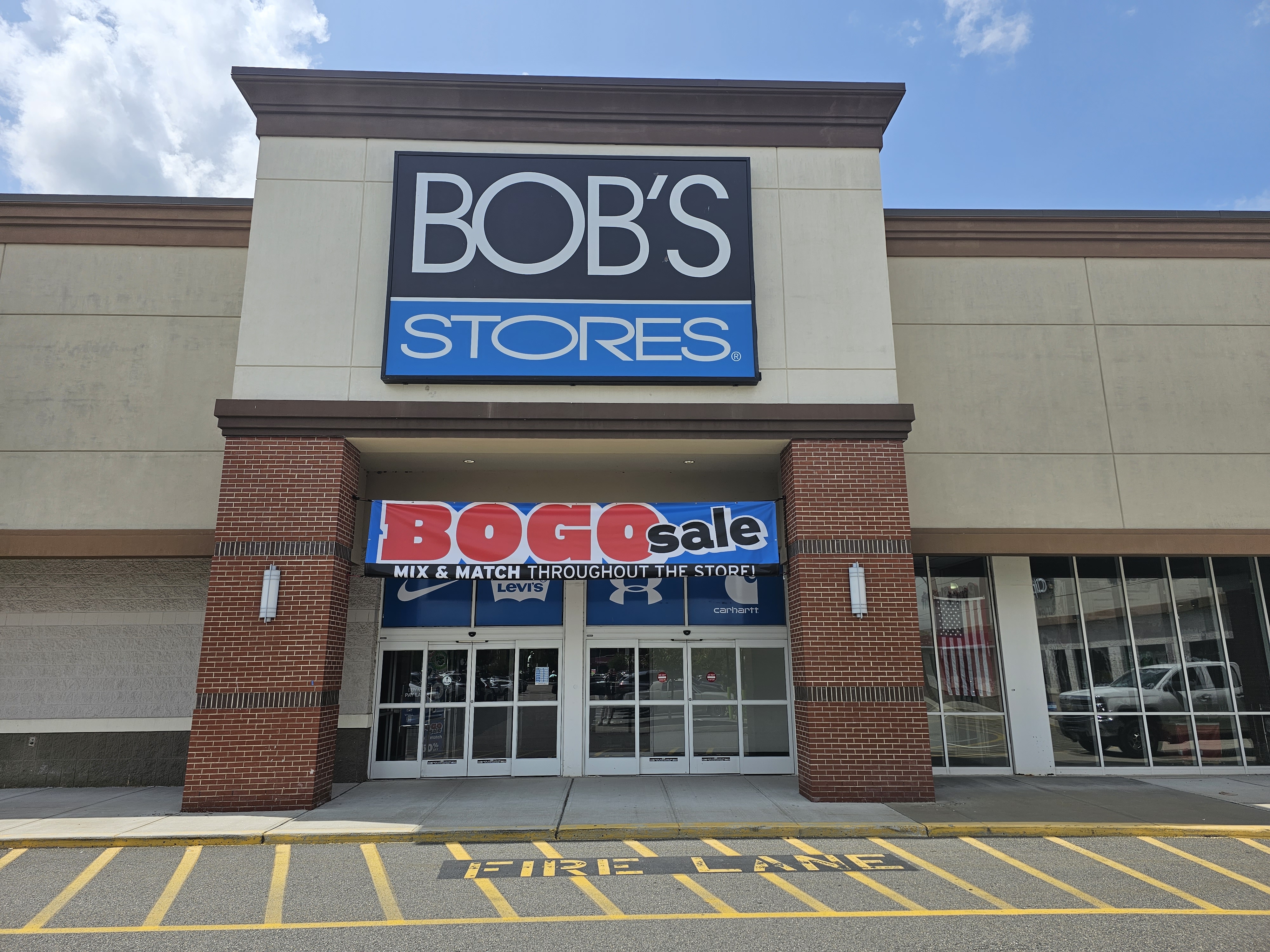 Bobs shoes salem on sale nh