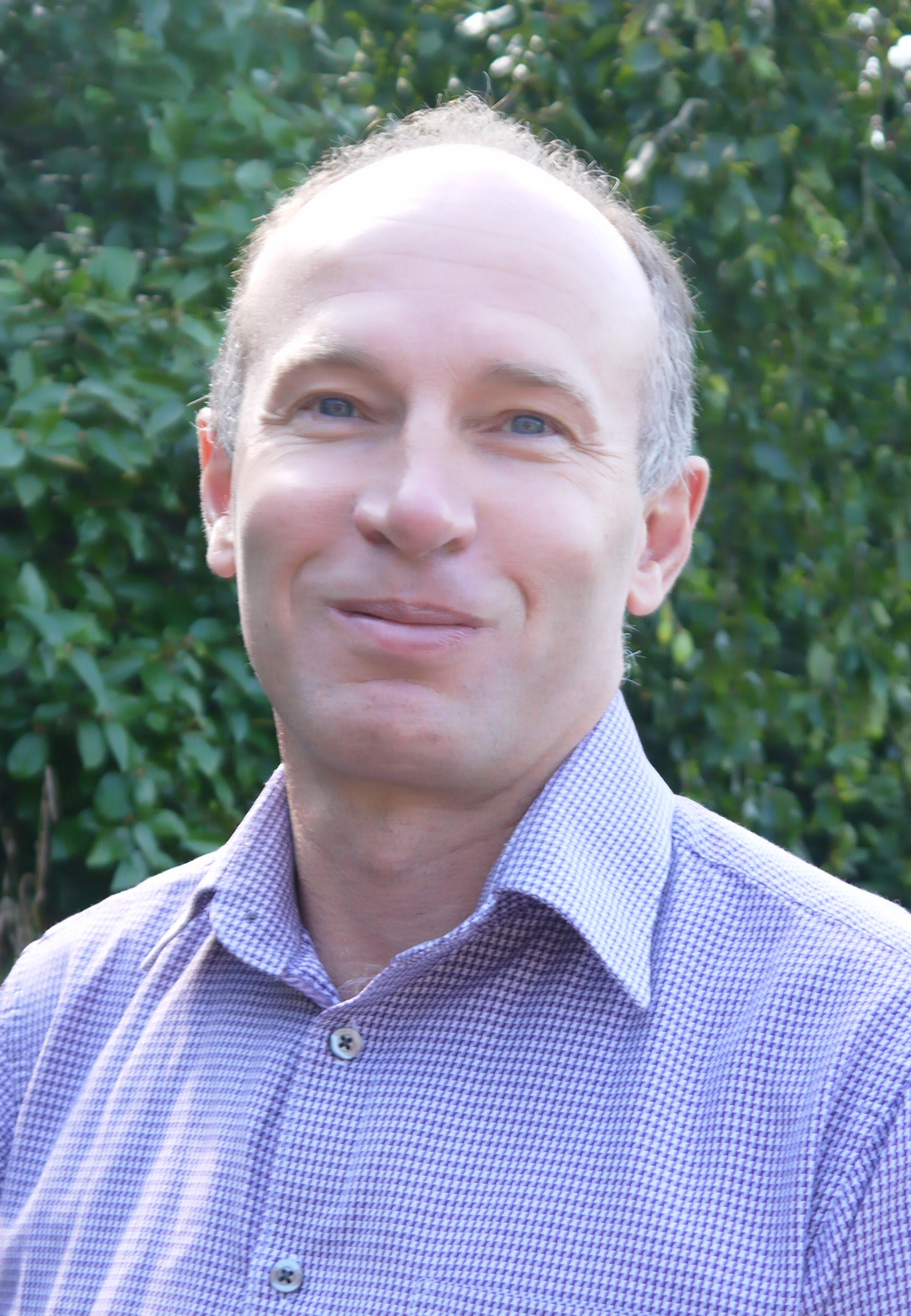 Dr Simon Douglass