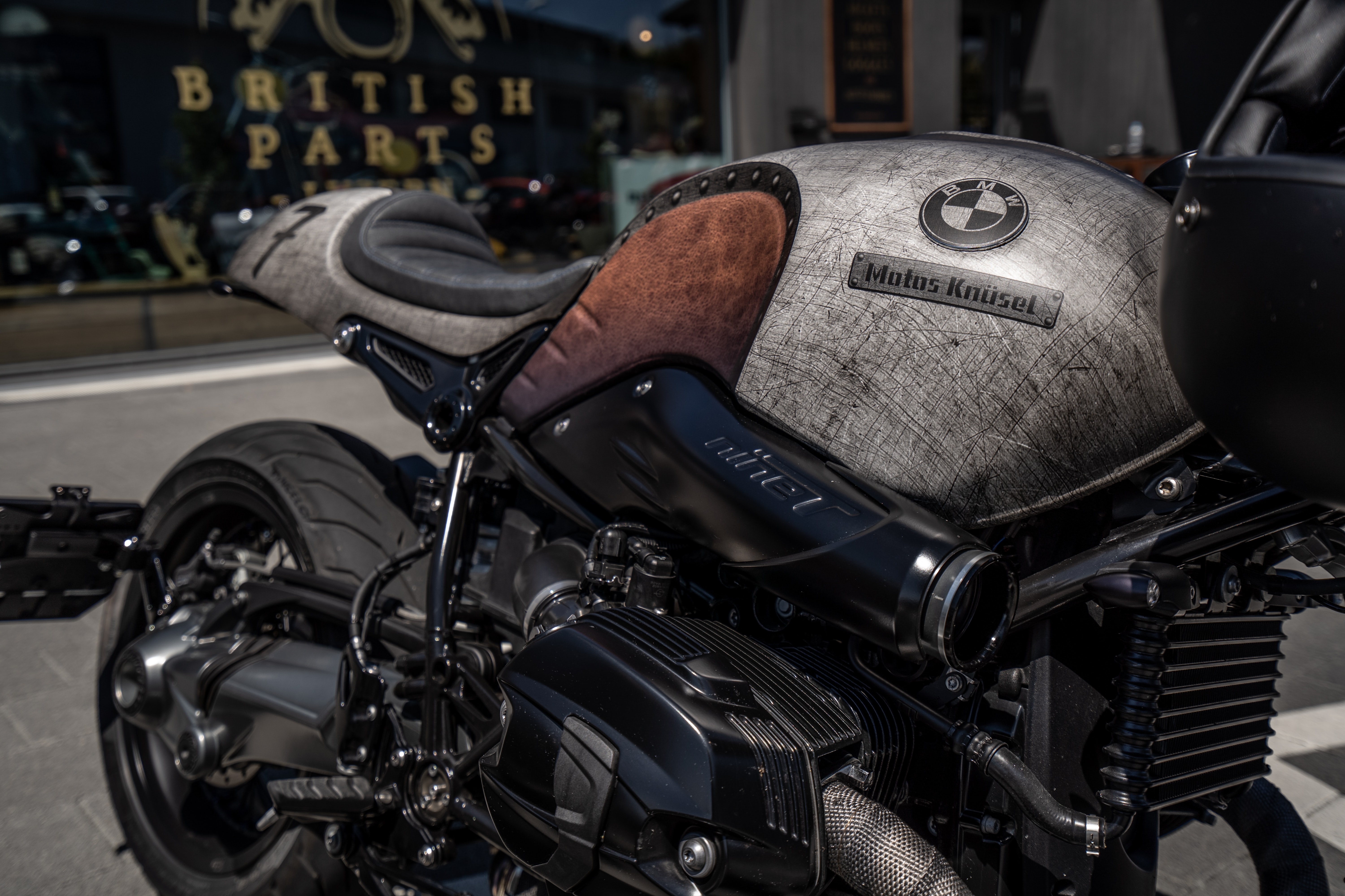 BMW R nineT