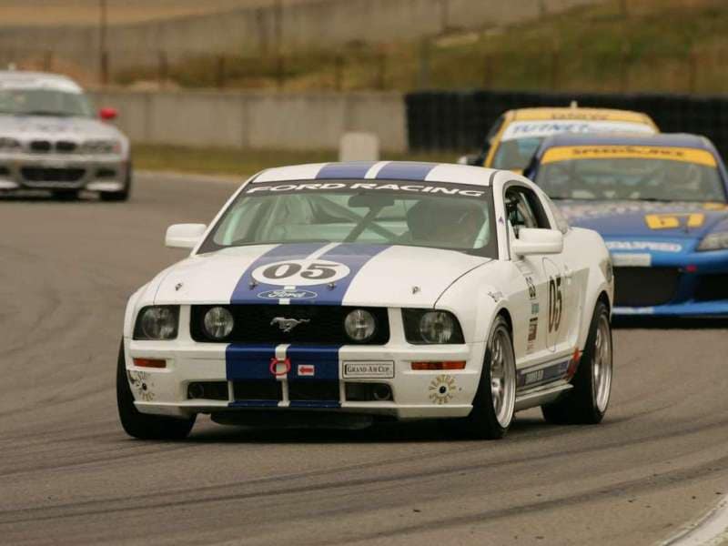 2005 ford mustang 