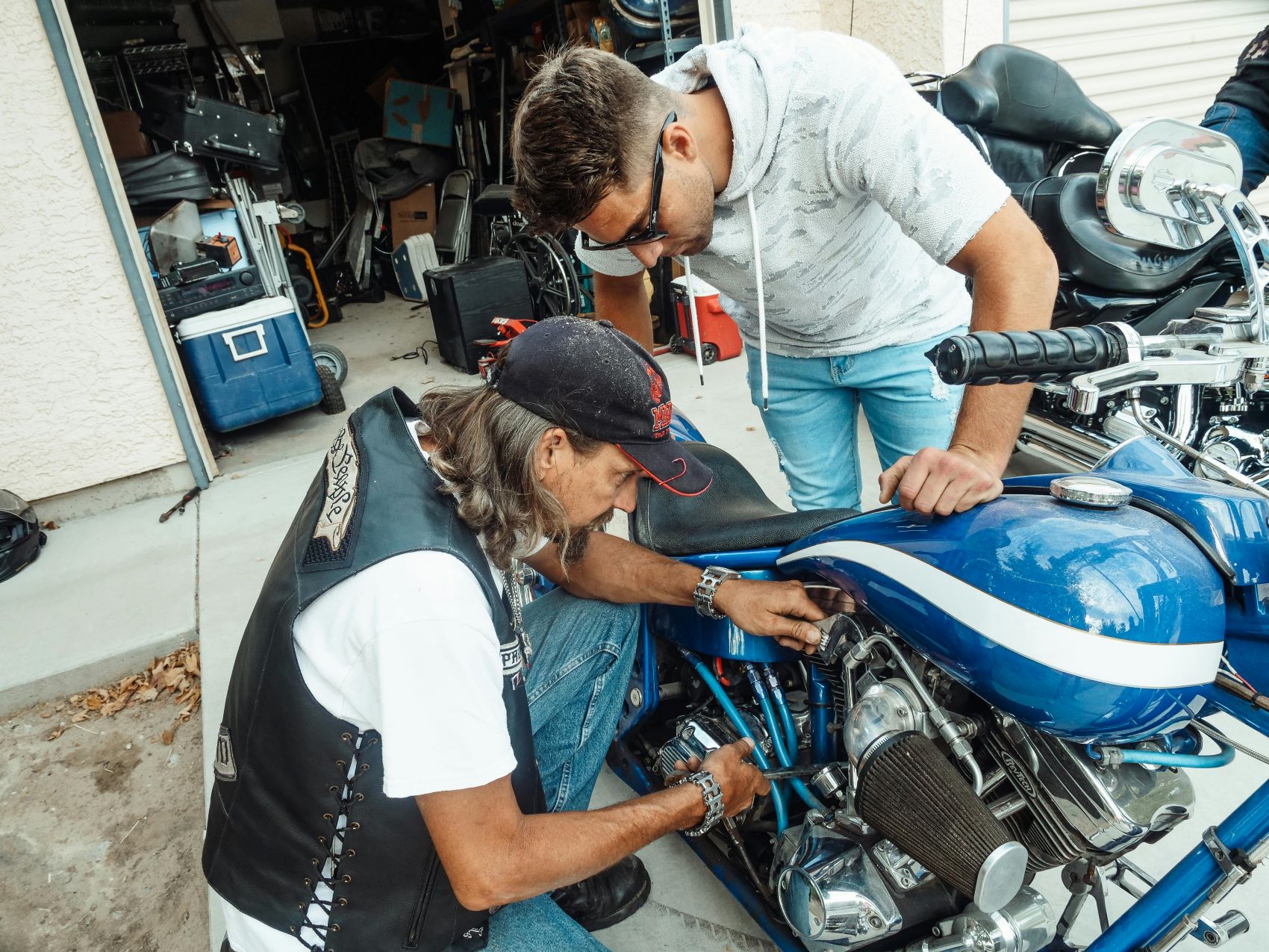 Motor onderhoud in de zomer