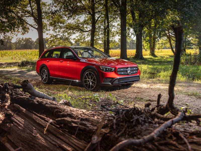 2021 Mercedes-Benz E450 All Terrain ・  Photo by Mercedes-Benz 