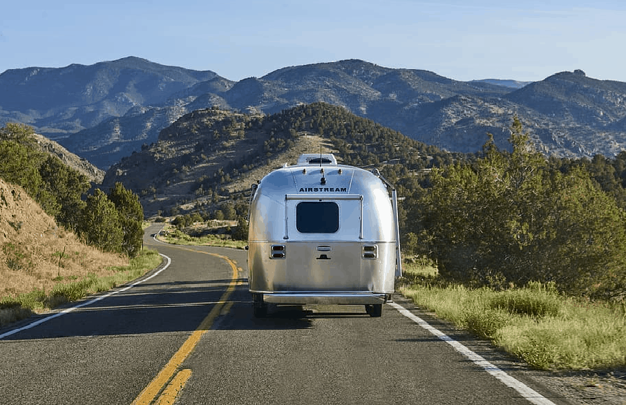 wp-content-uploads-2022-05-campergrid-airstream.png