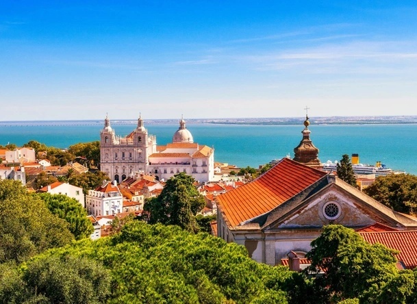 Centraal gelegen 4*-hotel in Lissabon incl. ontbijt en vlucht