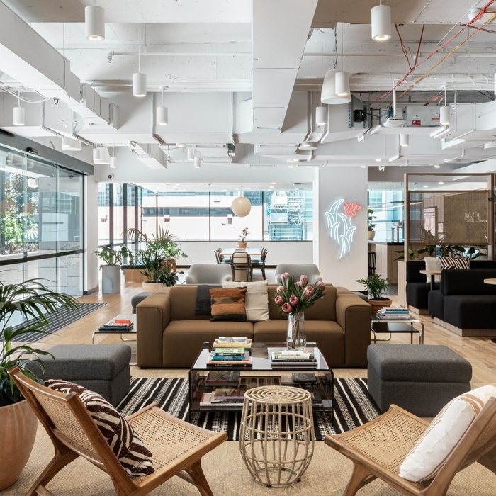 Upgrade your Workspace: 250 to 500 sqm Brisbane Offices