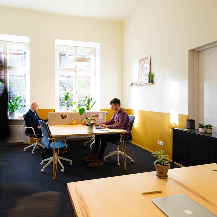Why Serviced Offices are Perfect for the Hybrid Workplace