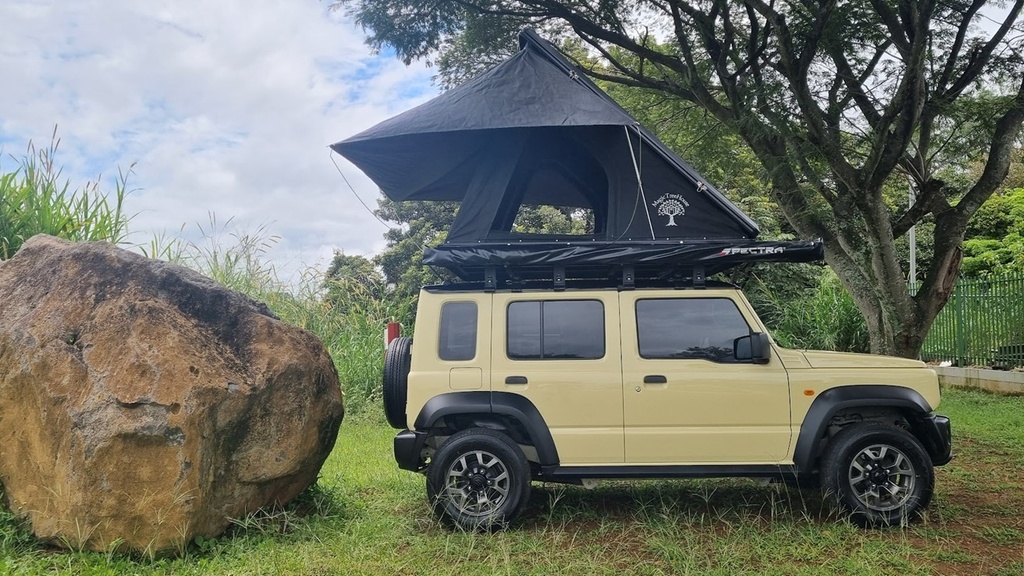 Jimny5doorbeigewithtentRock.jpg