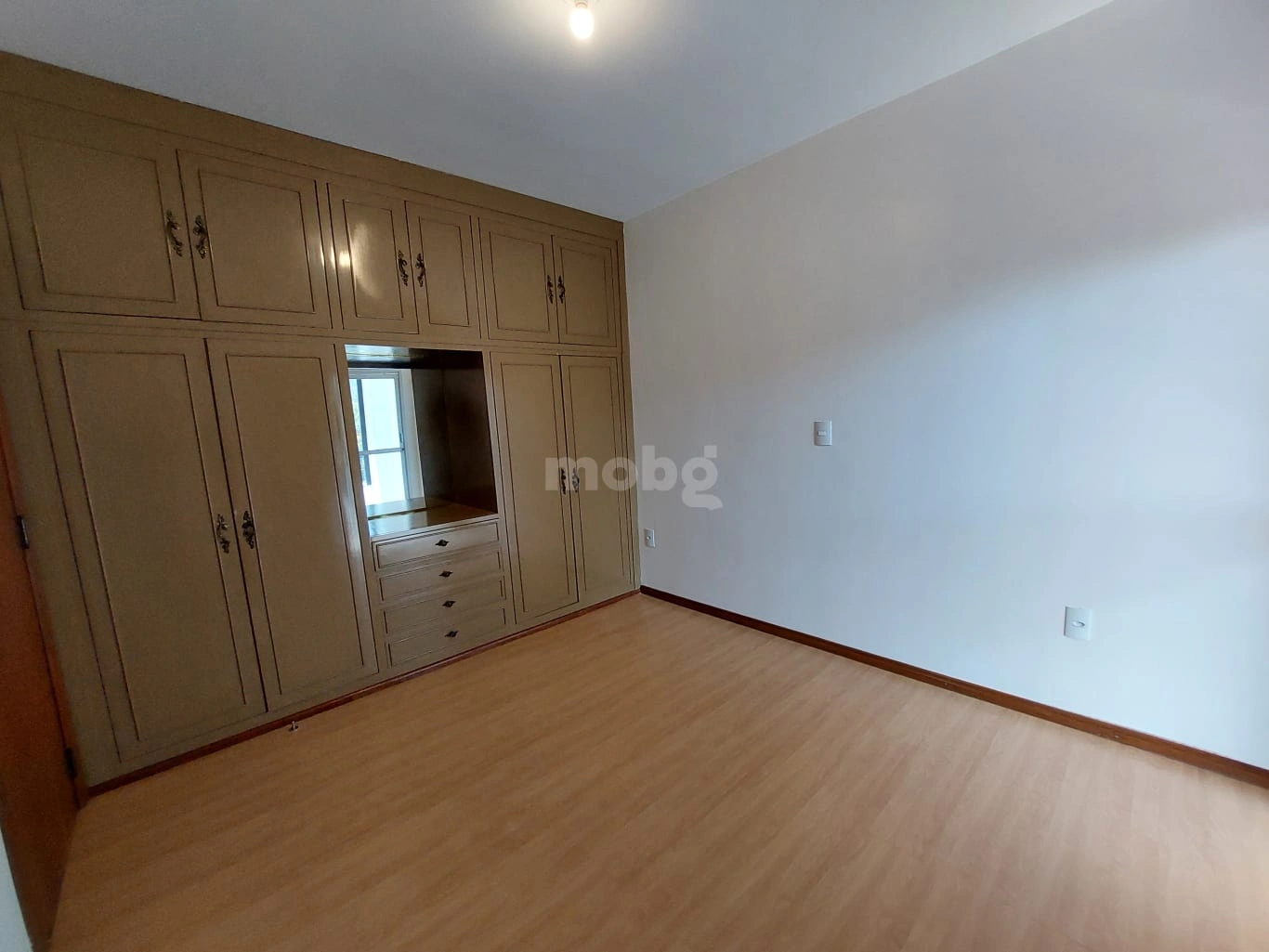 Apartamento para alugar com 4 quartos