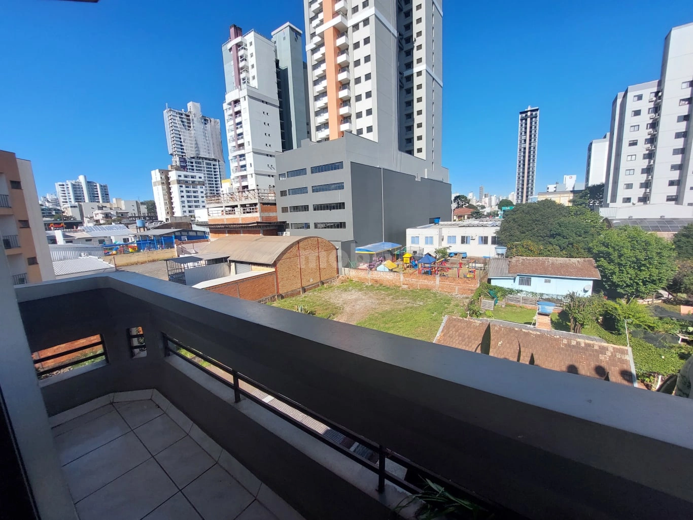 Apartamento para alugar com 3 quartos